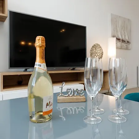 Malo Center - Rooftop, Wifi, Parking Zadar